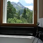 Chesa La Montanella - Ferienwohnung, Appartement
