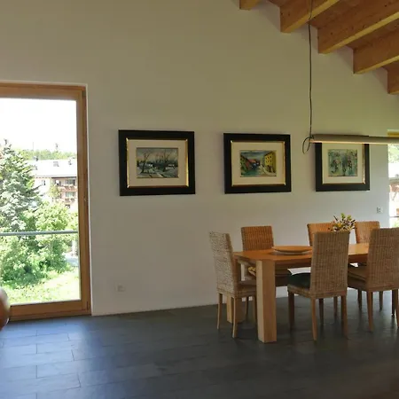 Chesa La Montanella - Ferienwohnung,