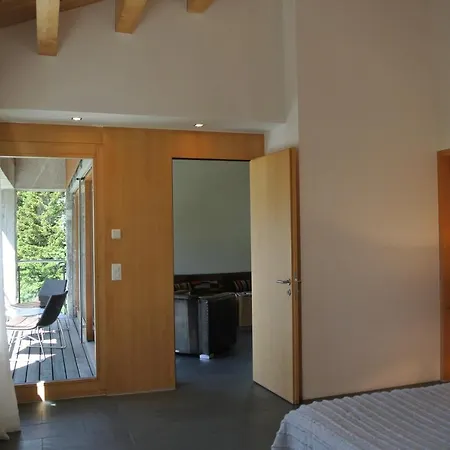 Chesa La Montanella - Ferienwohnung, Apartman