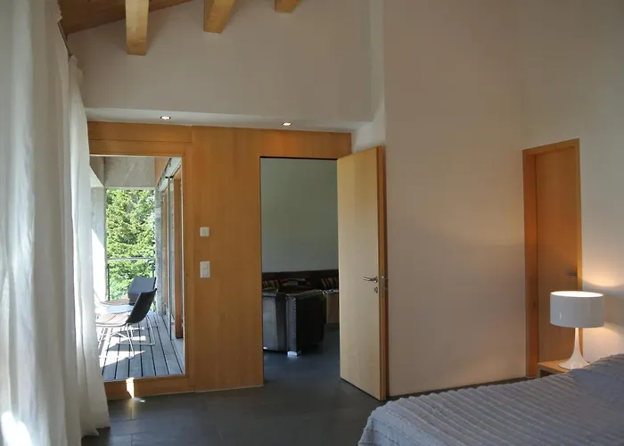 Chesa La Montanella - Ferienwohnung, Apartamento