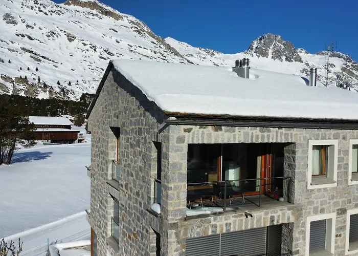 Chesa La Montanella - Ferienwohnung,