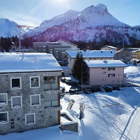 Appartement Chesa La Montanella - Ferienwohnung,