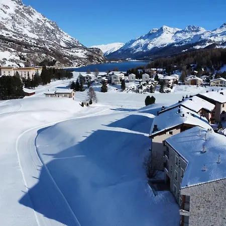 Chesa La Montanella - Ferienwohnung,