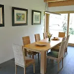 Chesa La Montanella - Ferienwohnung, דירה מלויאז